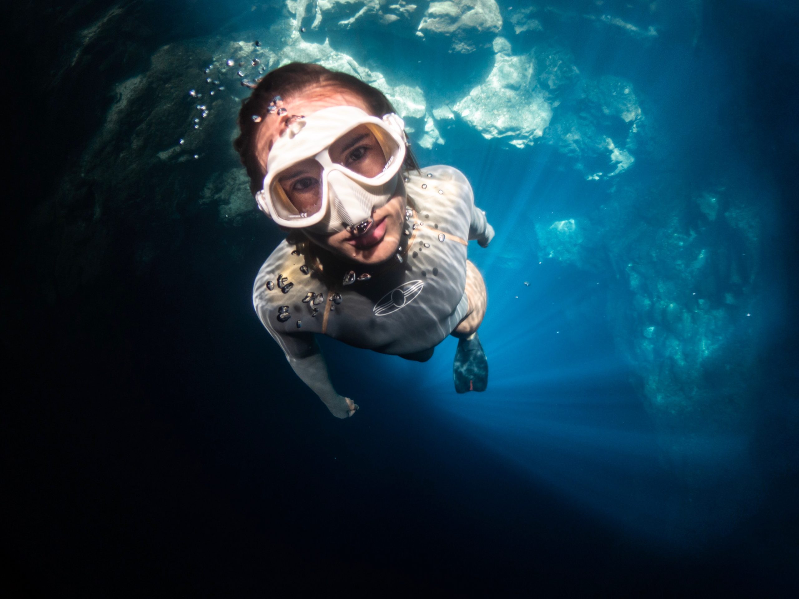 Learn Freediving while discovering a new magical underwater world